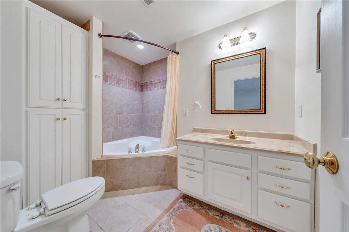 120 Lakecrest DR - Photo 56