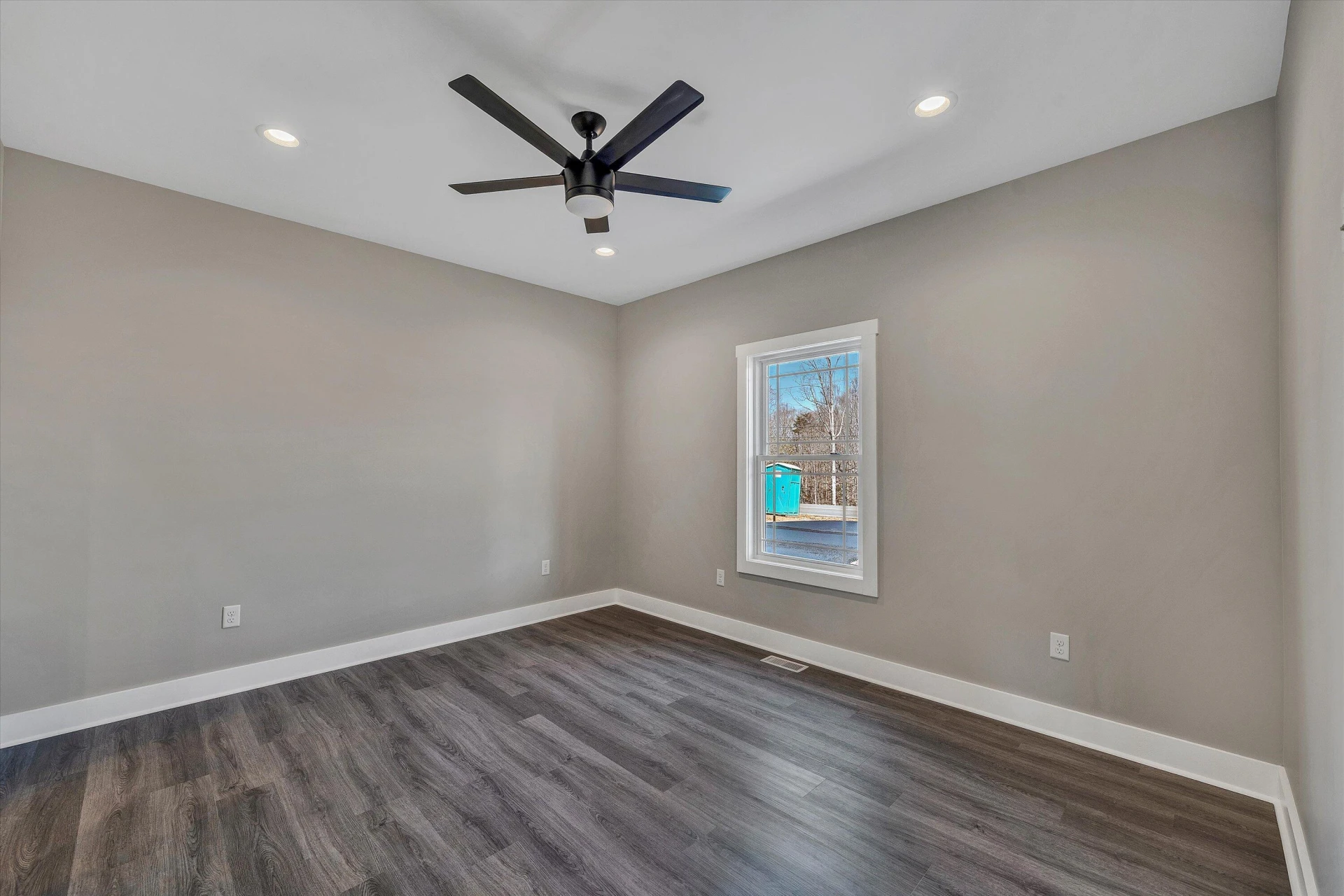 6478 Scruggs RD - Photo 14
