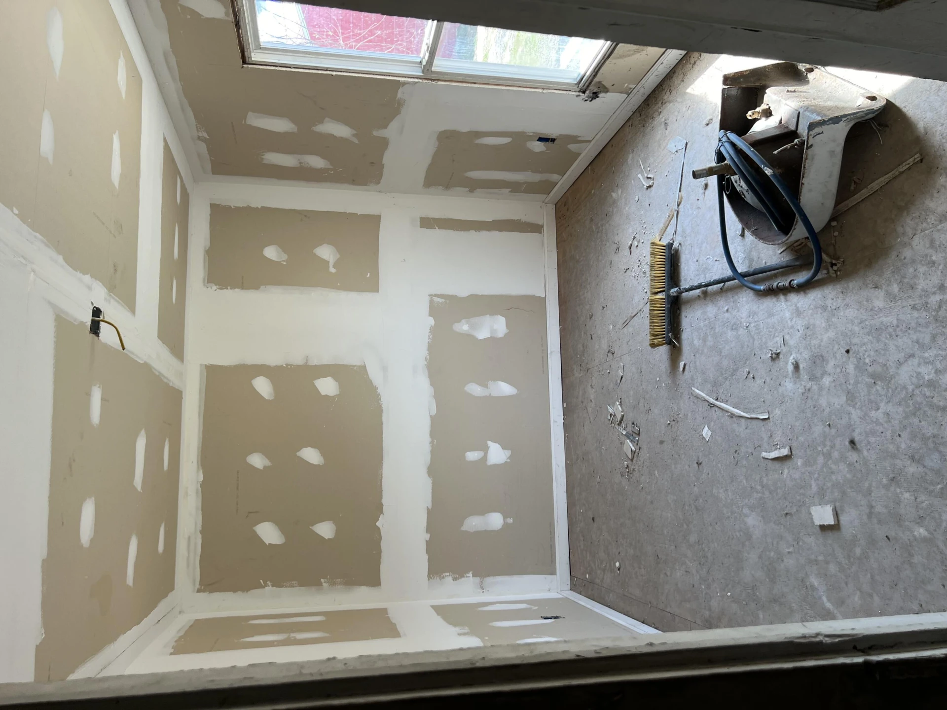 321 E Pine ST - Photo 5