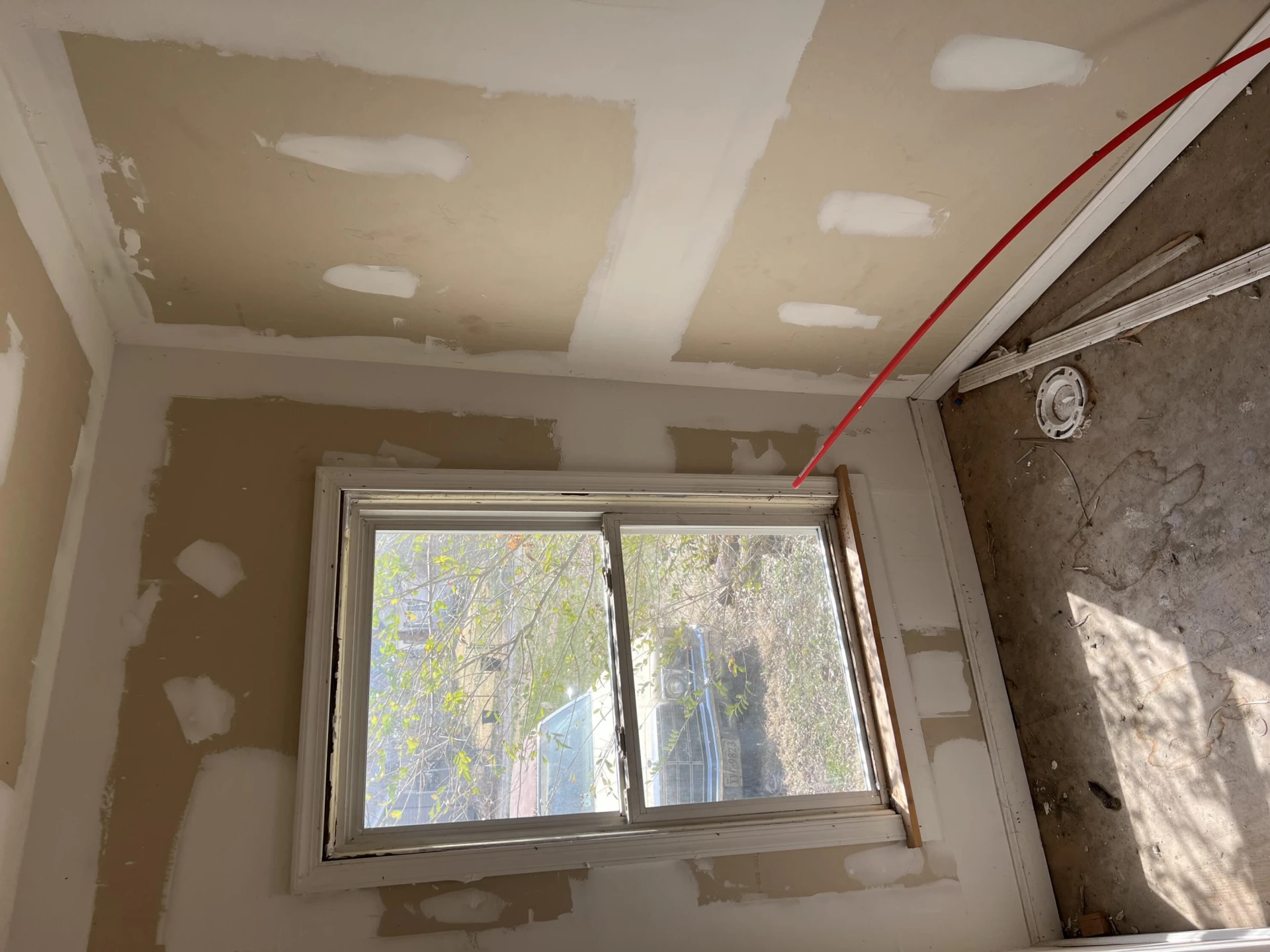 321 E Pine ST - Photo 9
