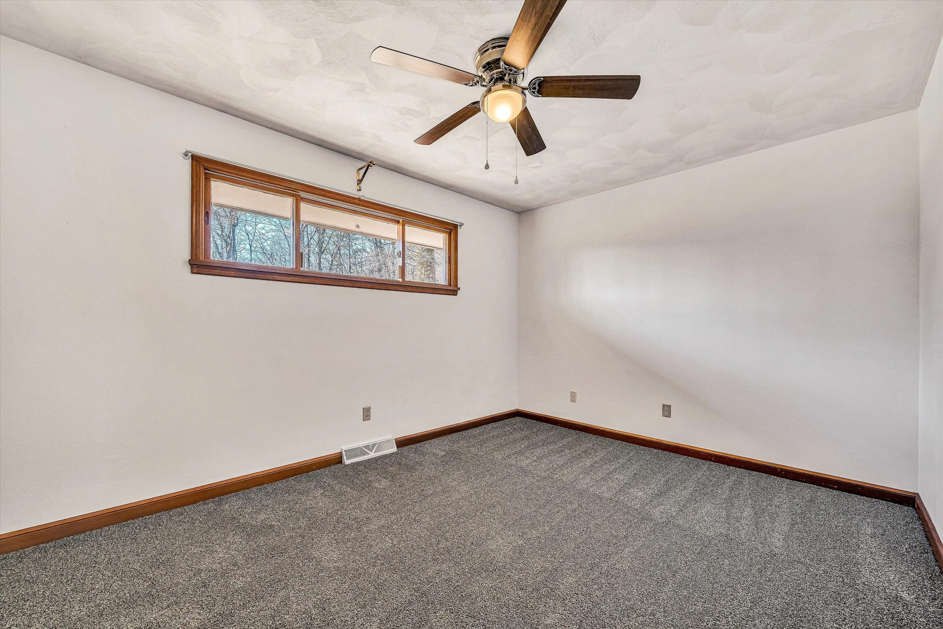 182 Dogwood LN - Photo 14