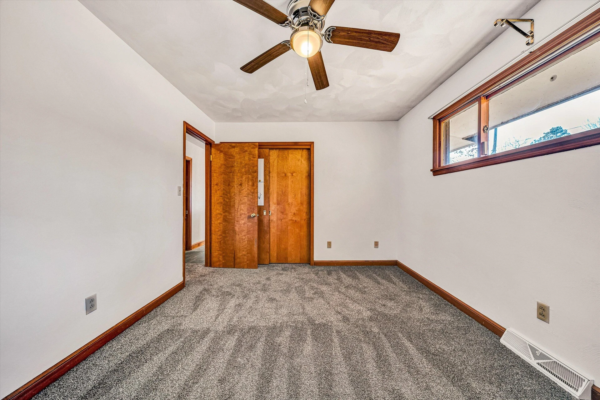 182 Dogwood LN - Photo 15