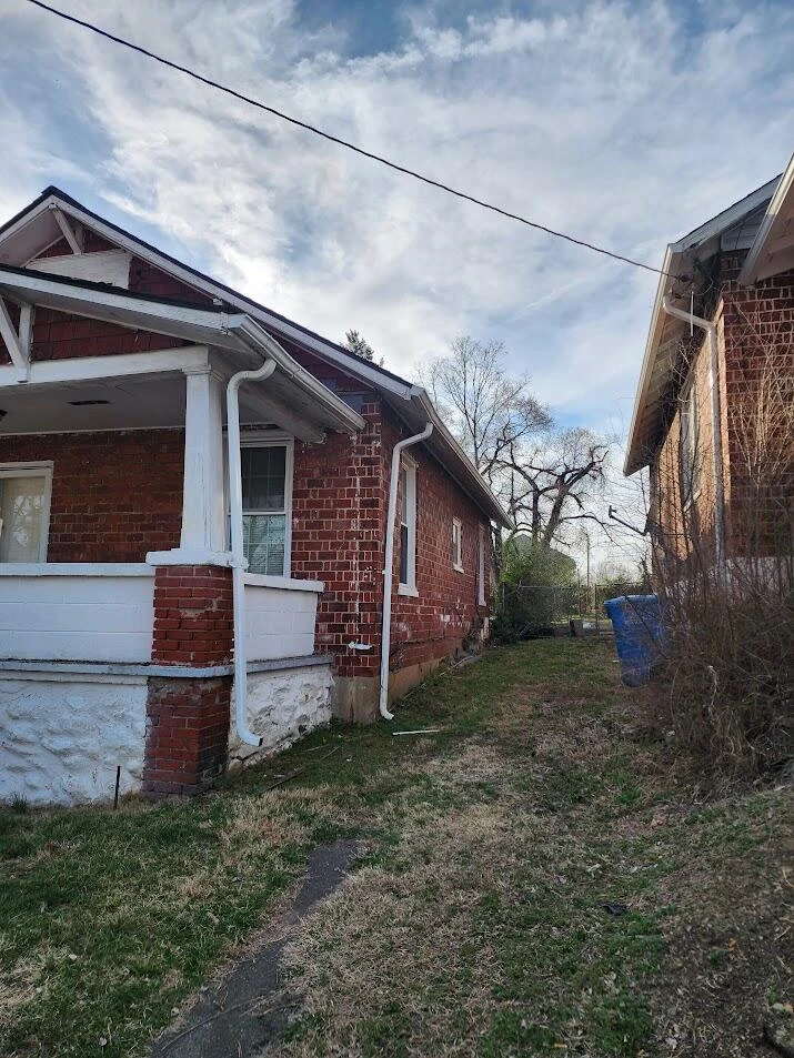 7 14Th ST SW - Photo 7