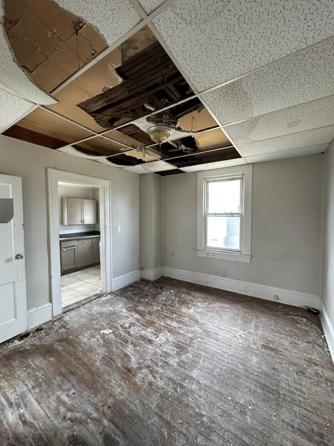 1224 Thomas AVE NW - Photo 4