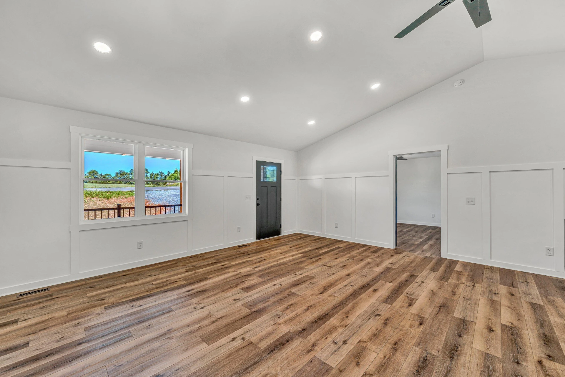 1460 White House RD - Photo 2