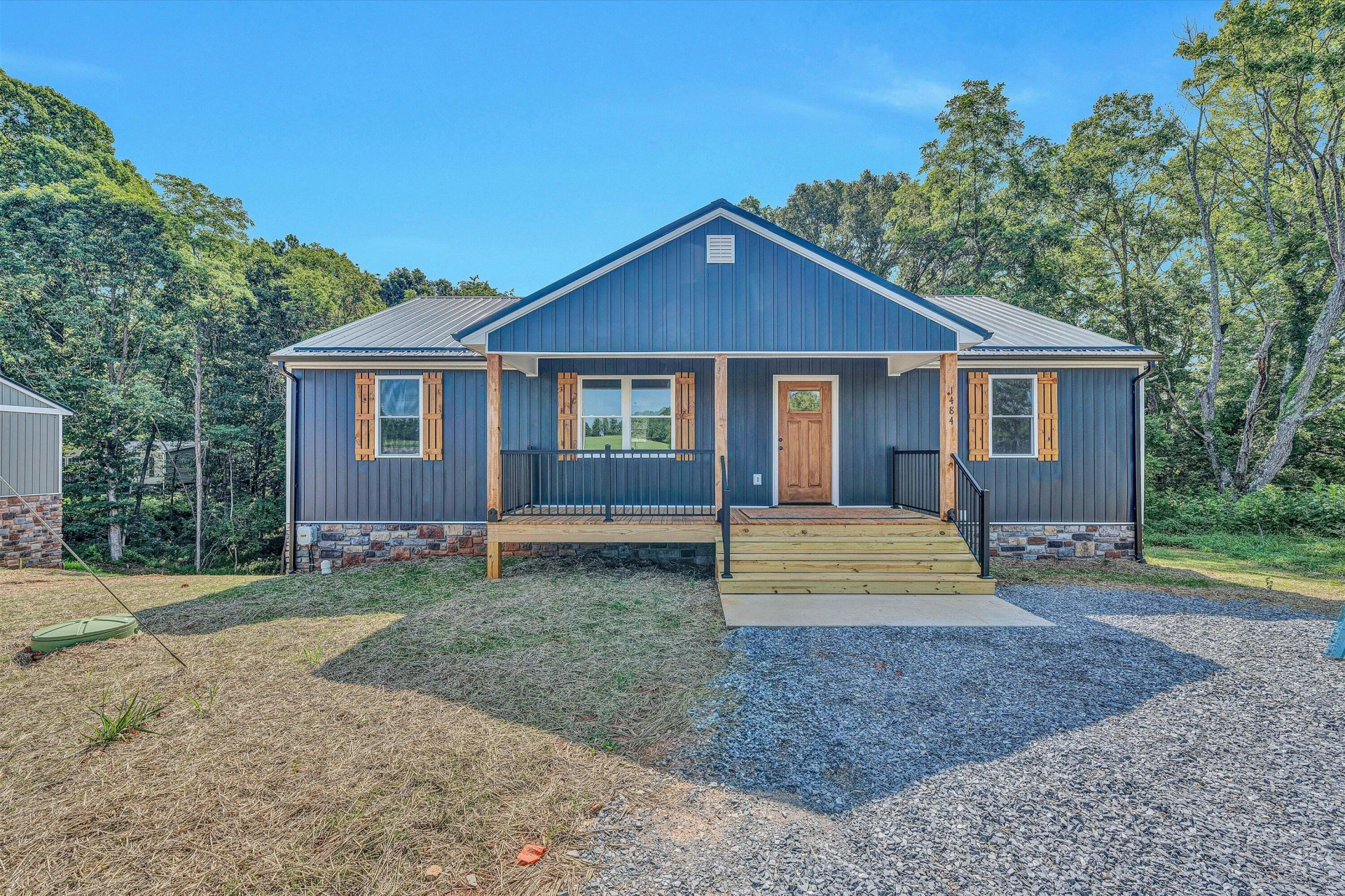 1484 White House RD