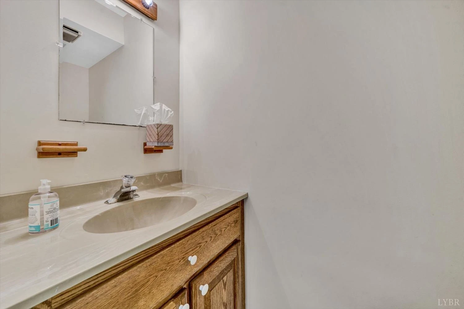 846 College ST - Photo 27