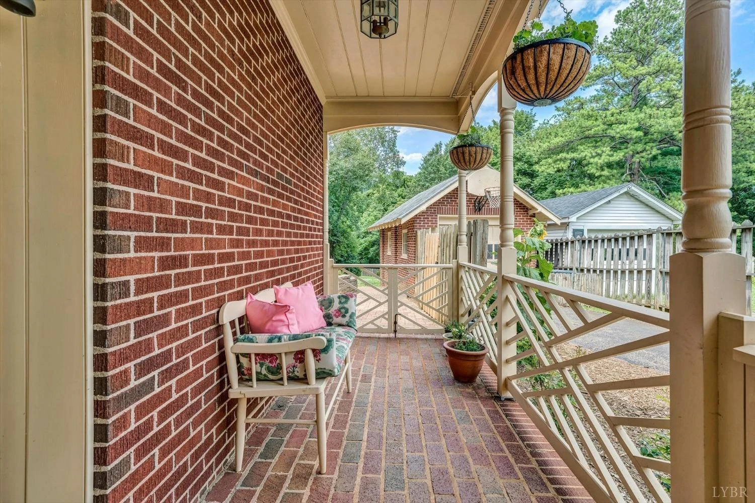 846 College ST - Photo 29