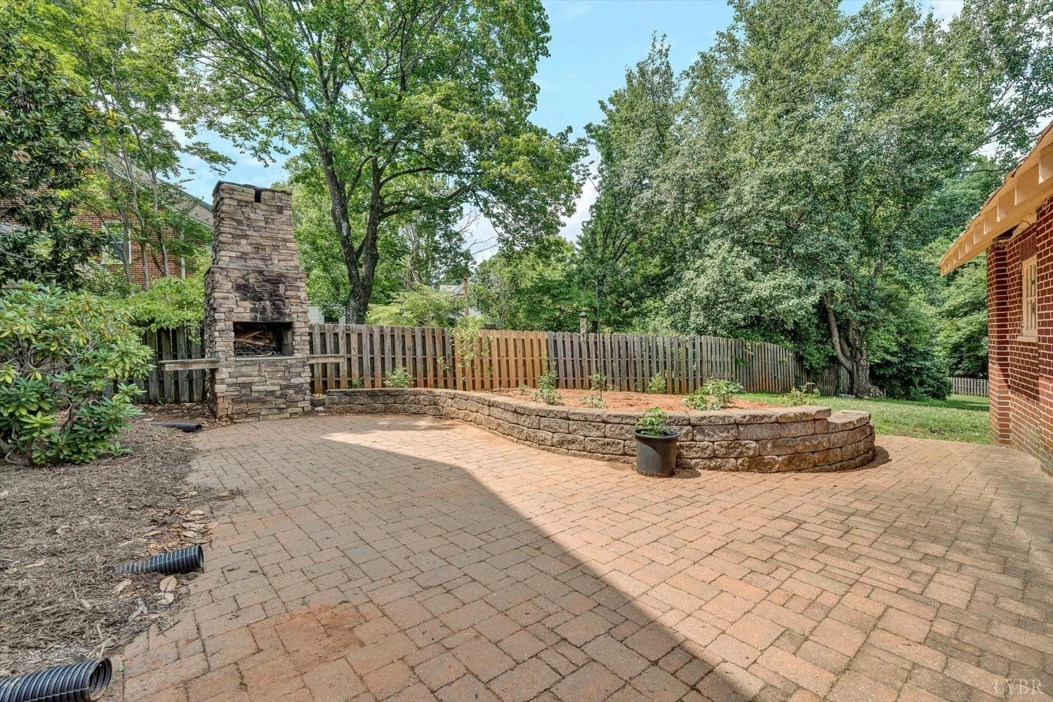 846 College ST - Photo 30