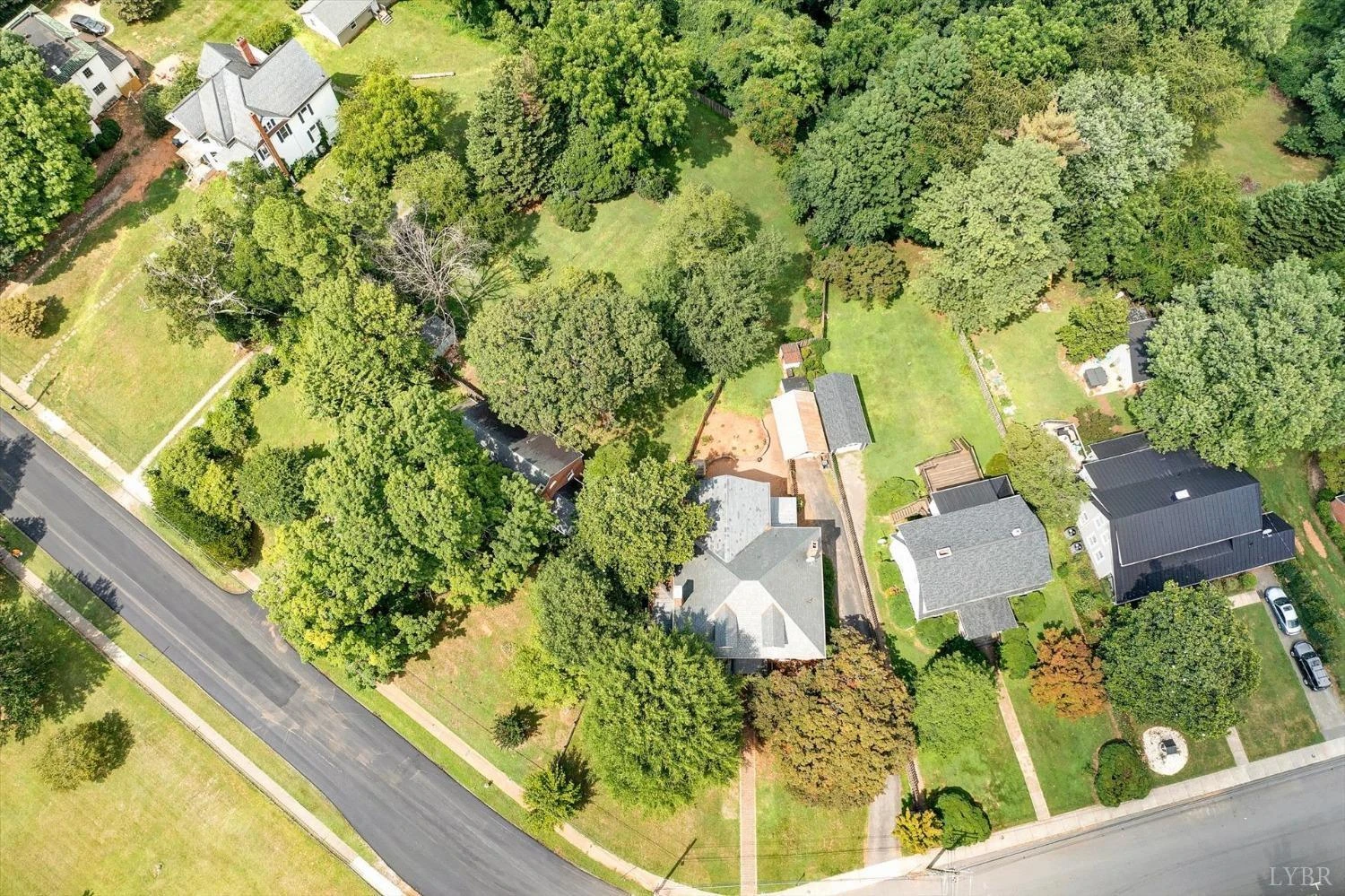 846 College ST - Photo 45