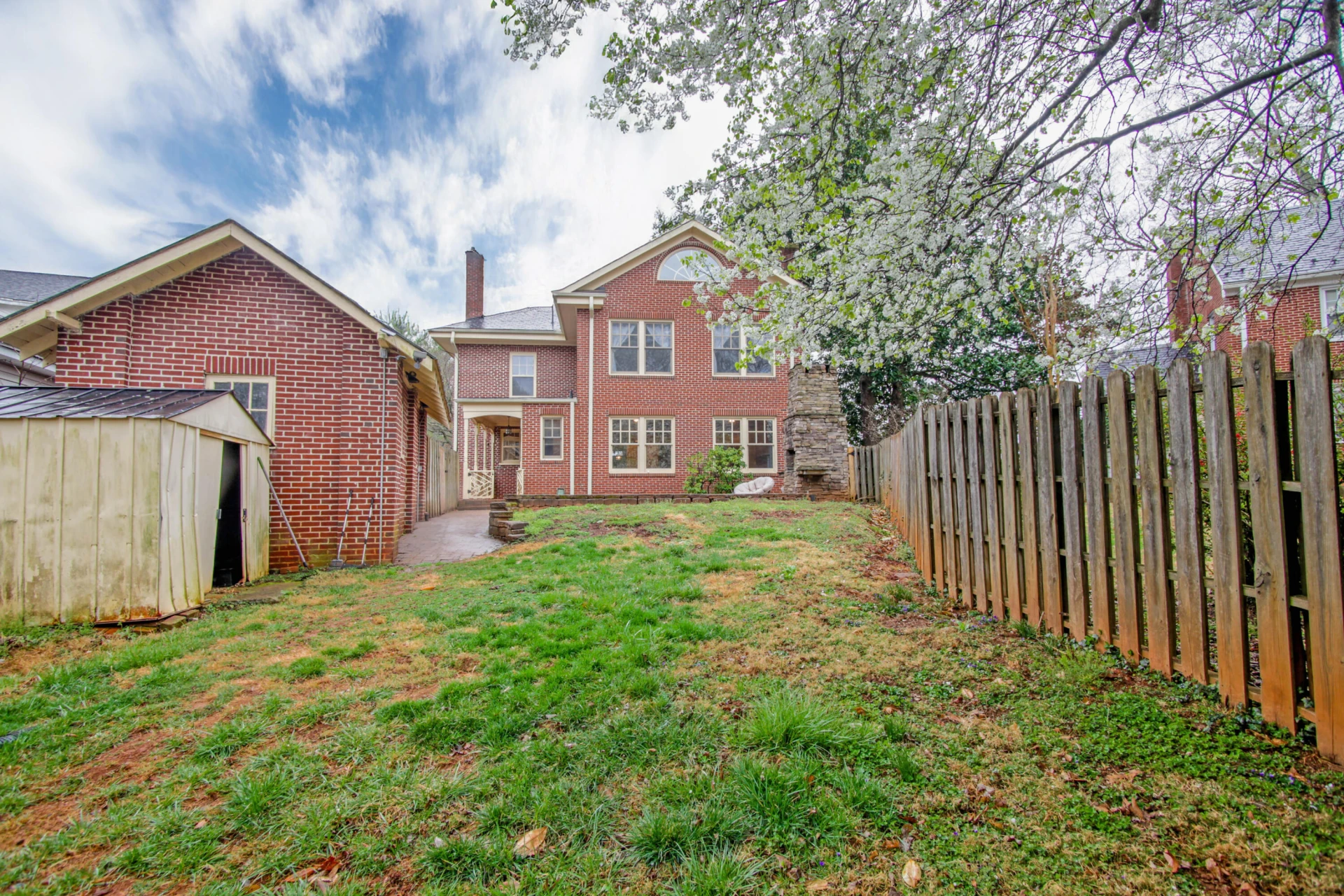 846 College ST - Photo 68