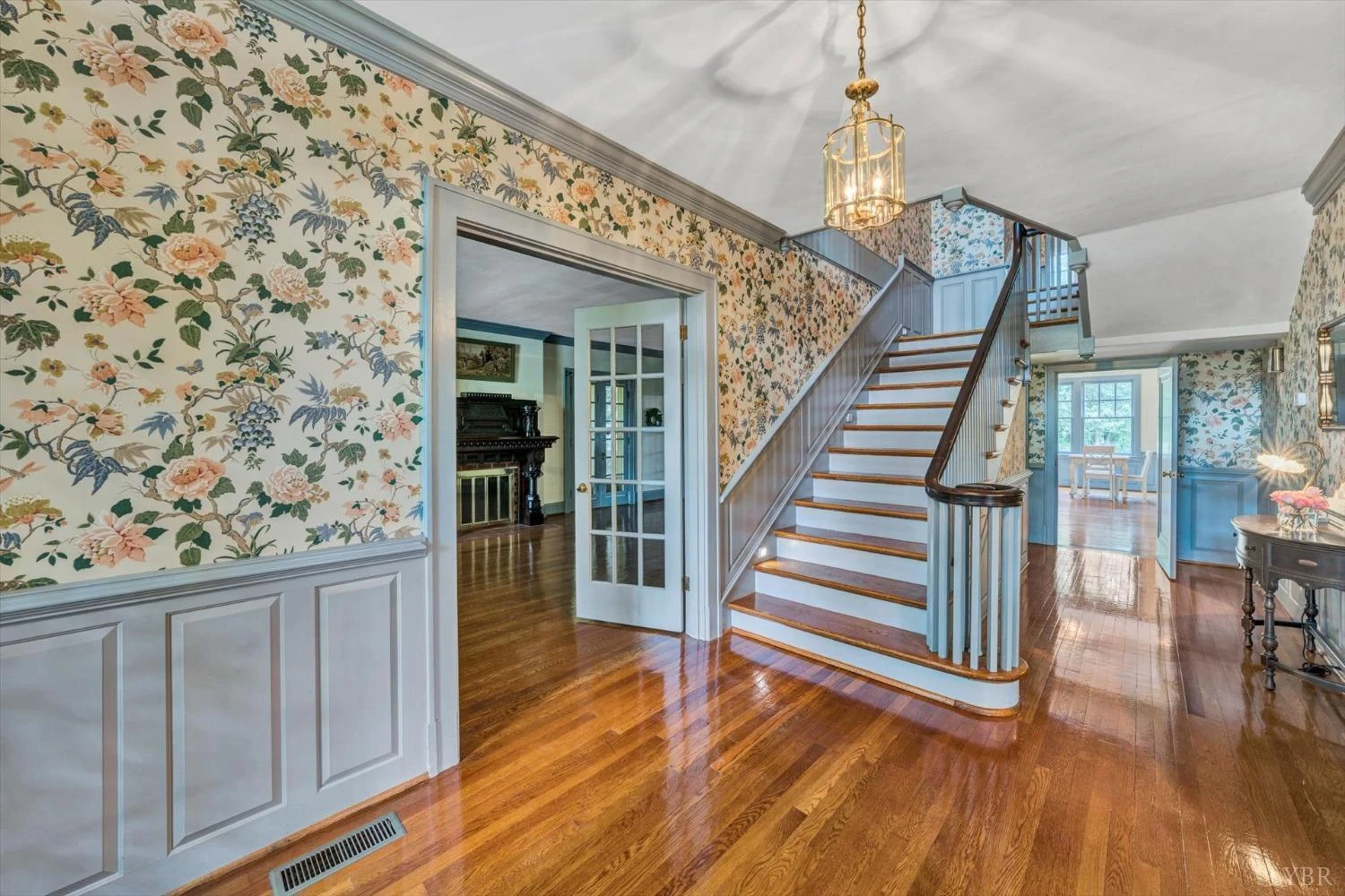 846 College ST - Photo 7