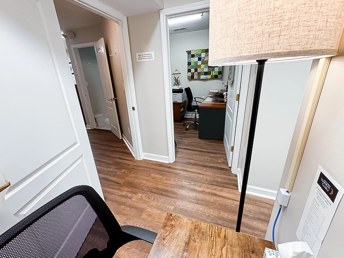 5034 Williamson RD NW - Photo 14