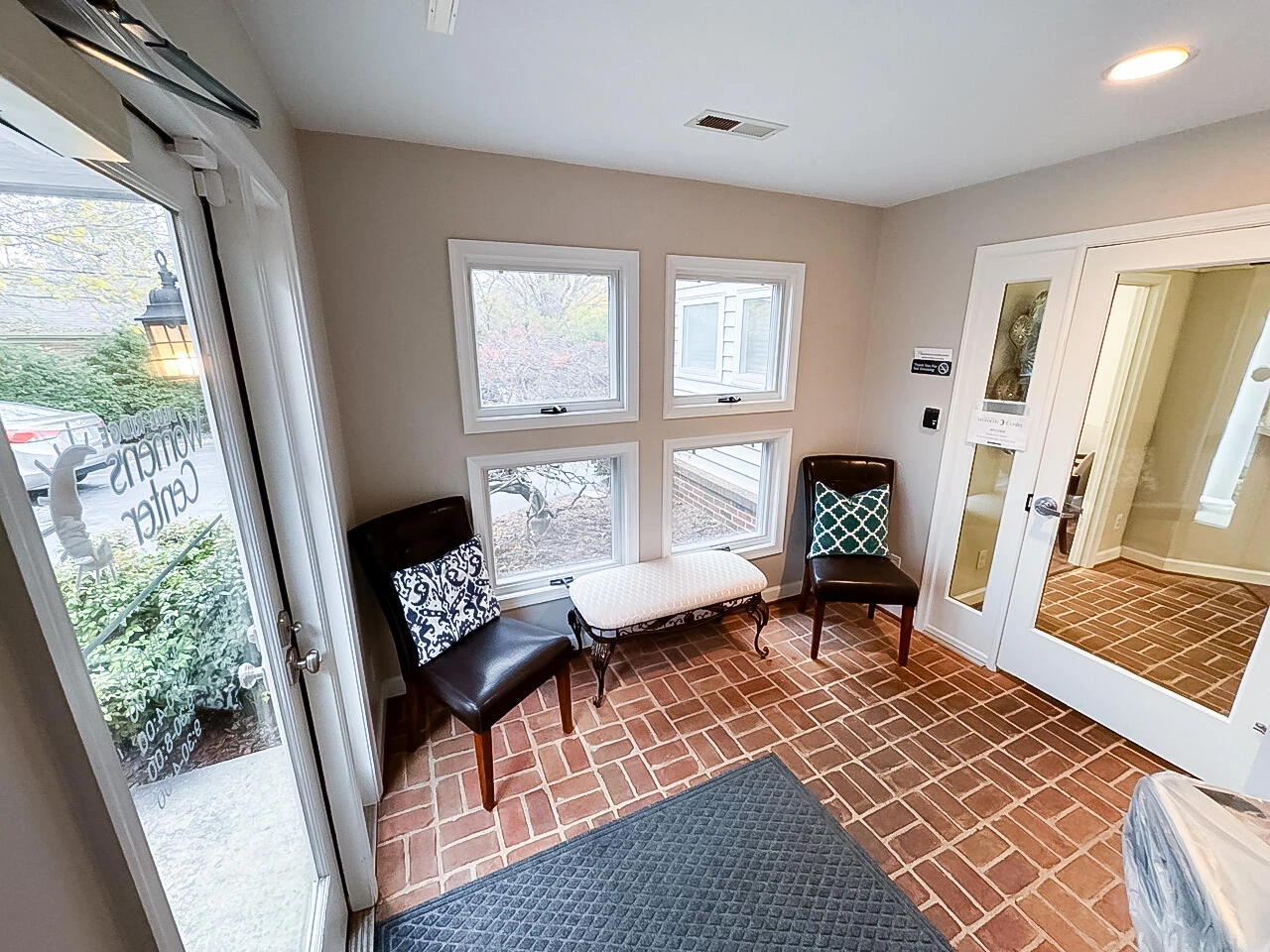 5034 Williamson RD NW - Photo 15