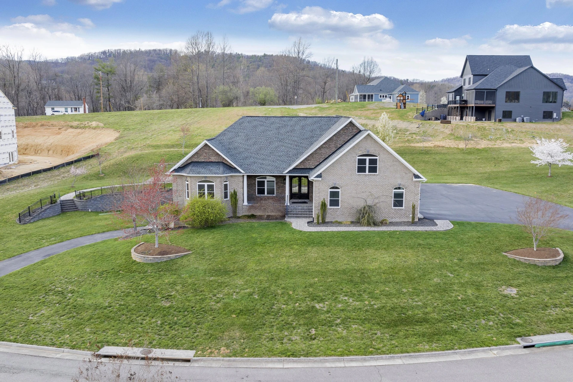 7425 Willow Leaf CIR - Photo 3