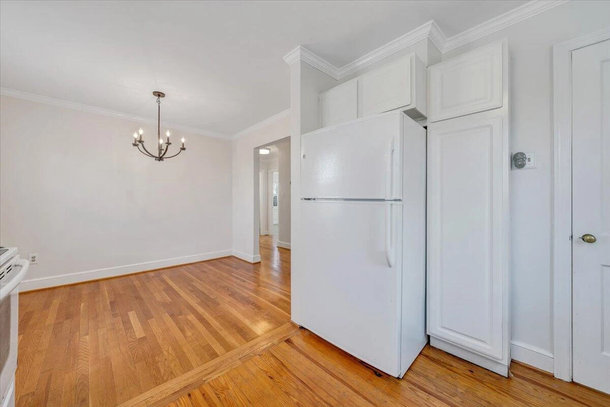 2937 Oak Crest AVE SW - Photo 16