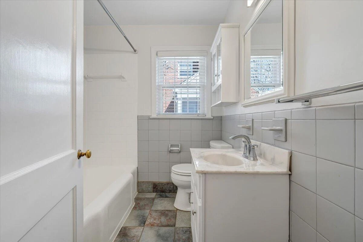 2937 Oak Crest AVE SW - Photo 21
