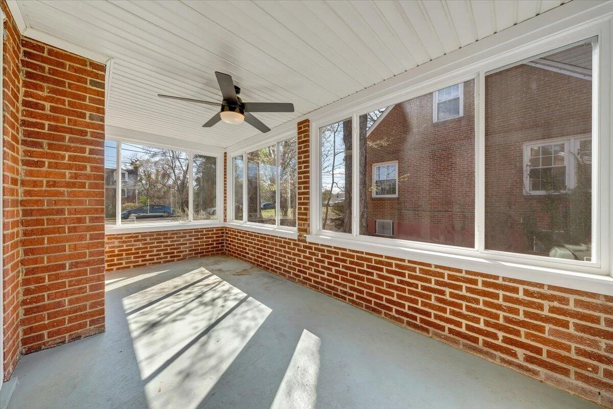 2937 Oak Crest AVE SW - Photo 25
