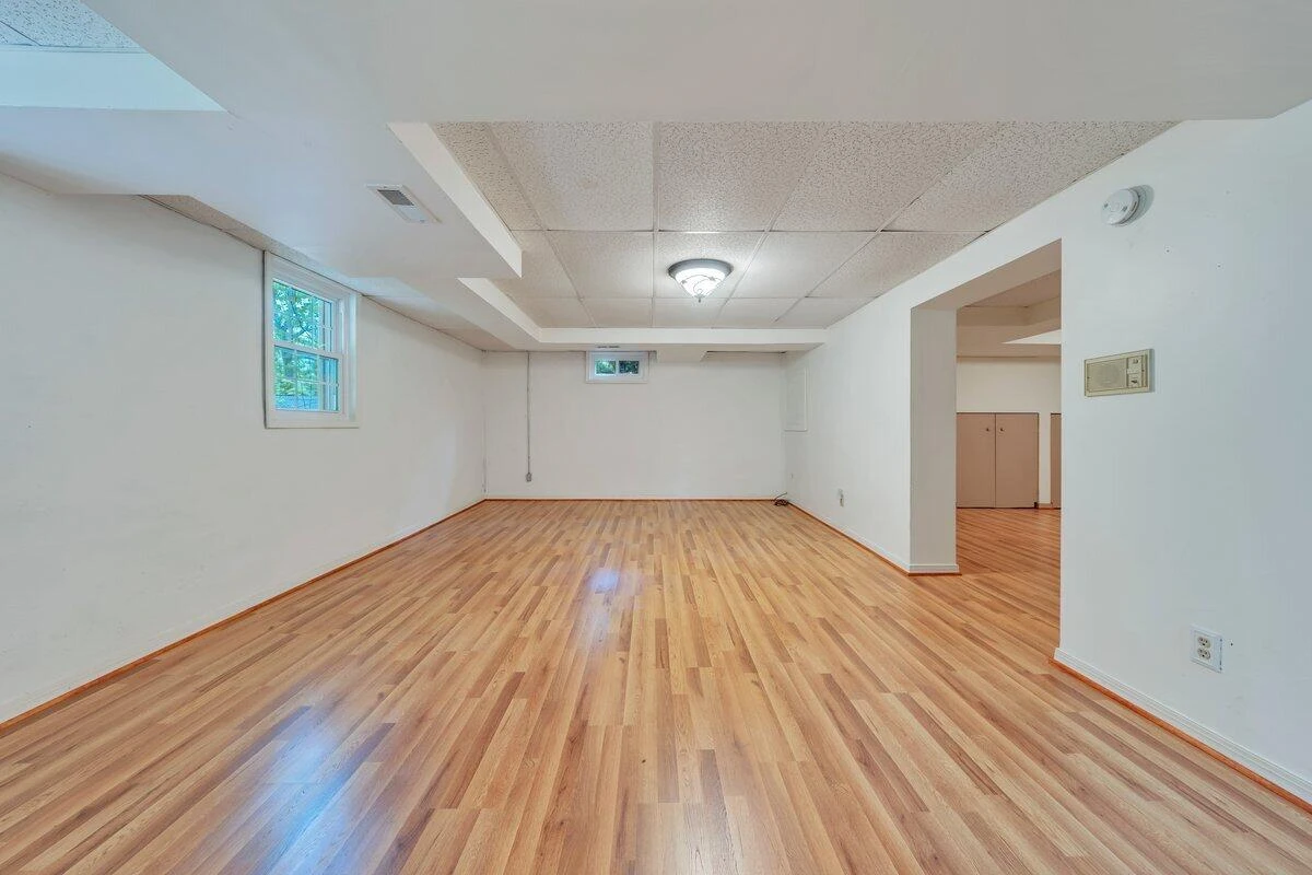 2937 Oak Crest AVE SW - Photo 27