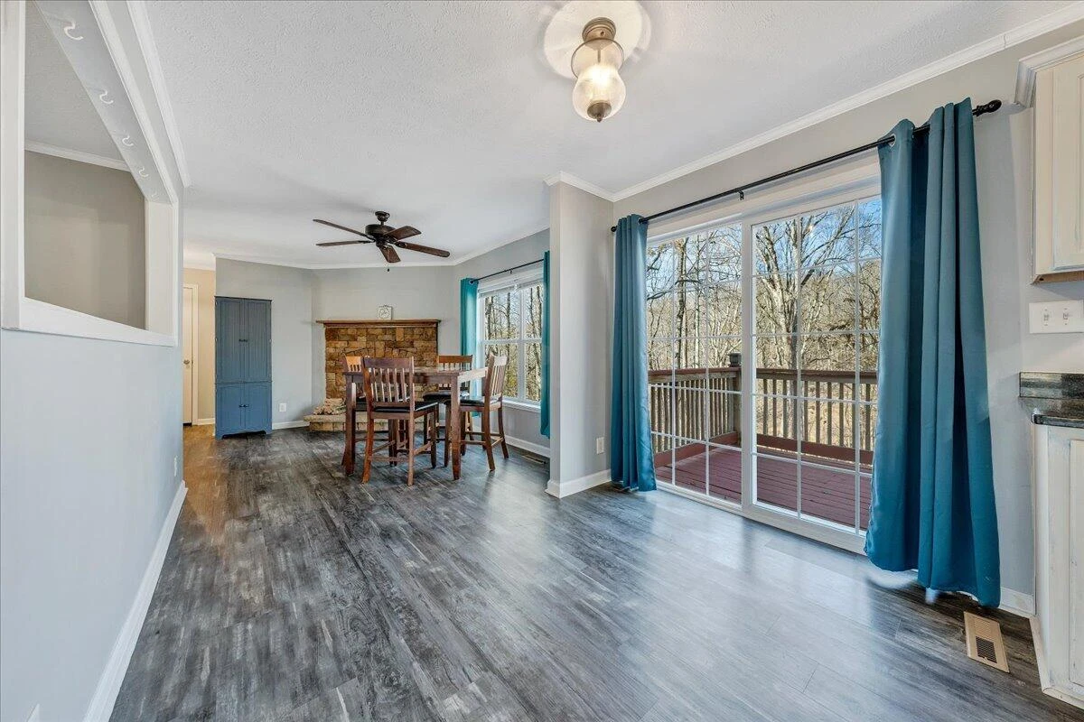 1309 Gate LN - Photo 14