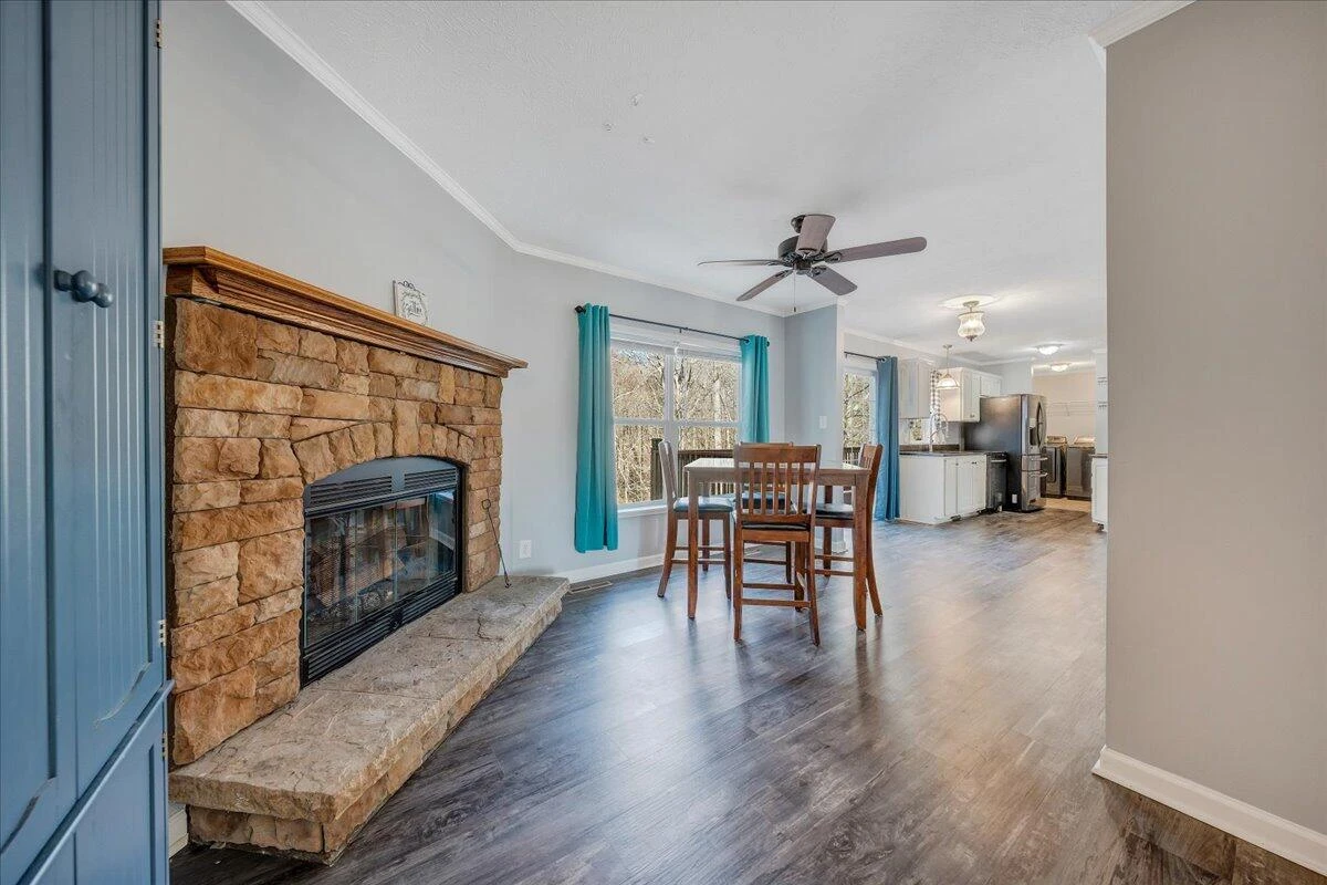 1309 Gate LN - Photo 15