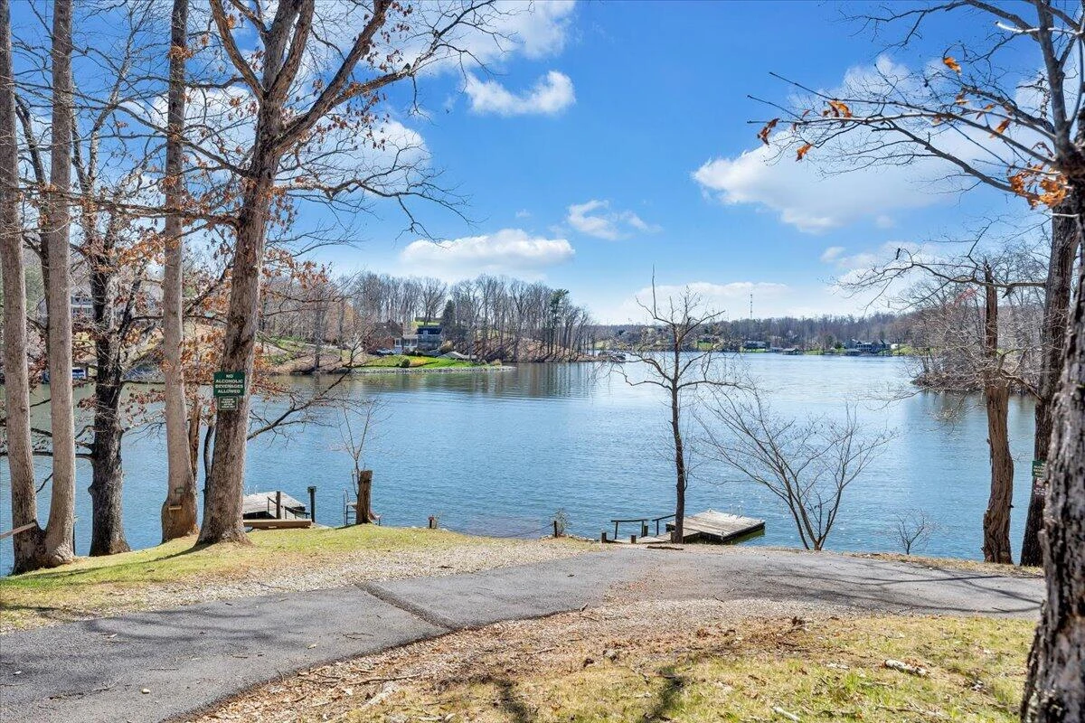1309 Gate LN - Photo 37