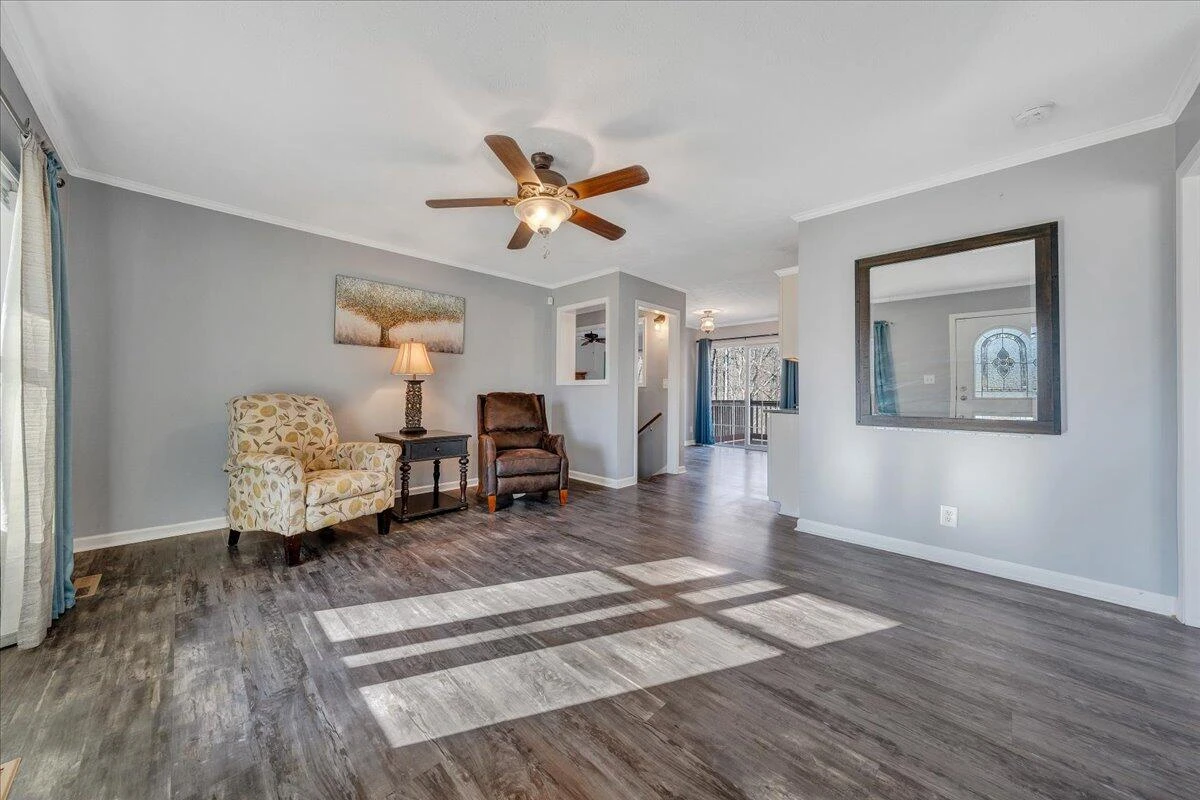 1309 Gate LN - Photo 7