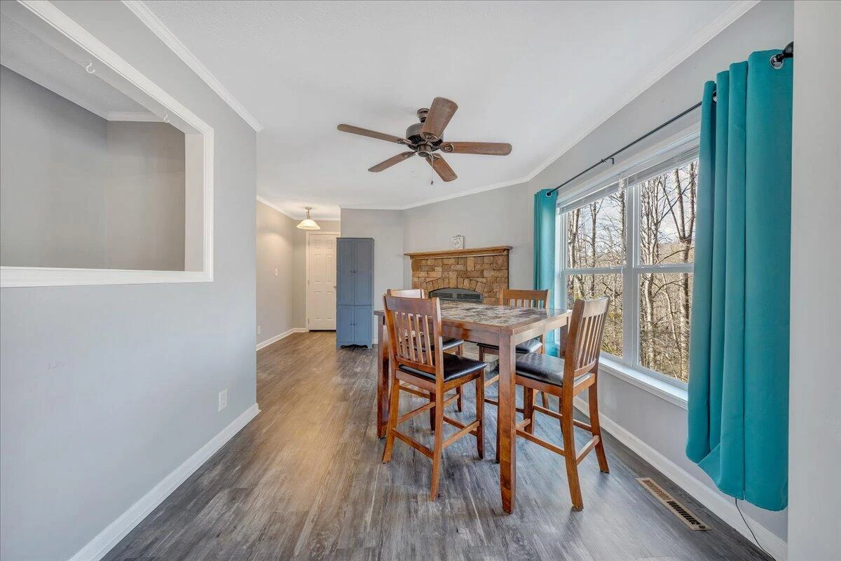 1309 Gate LN - Photo 12