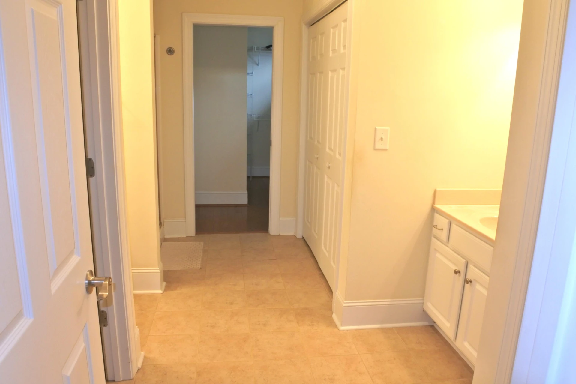 1112 Gaston DR - Photo 6