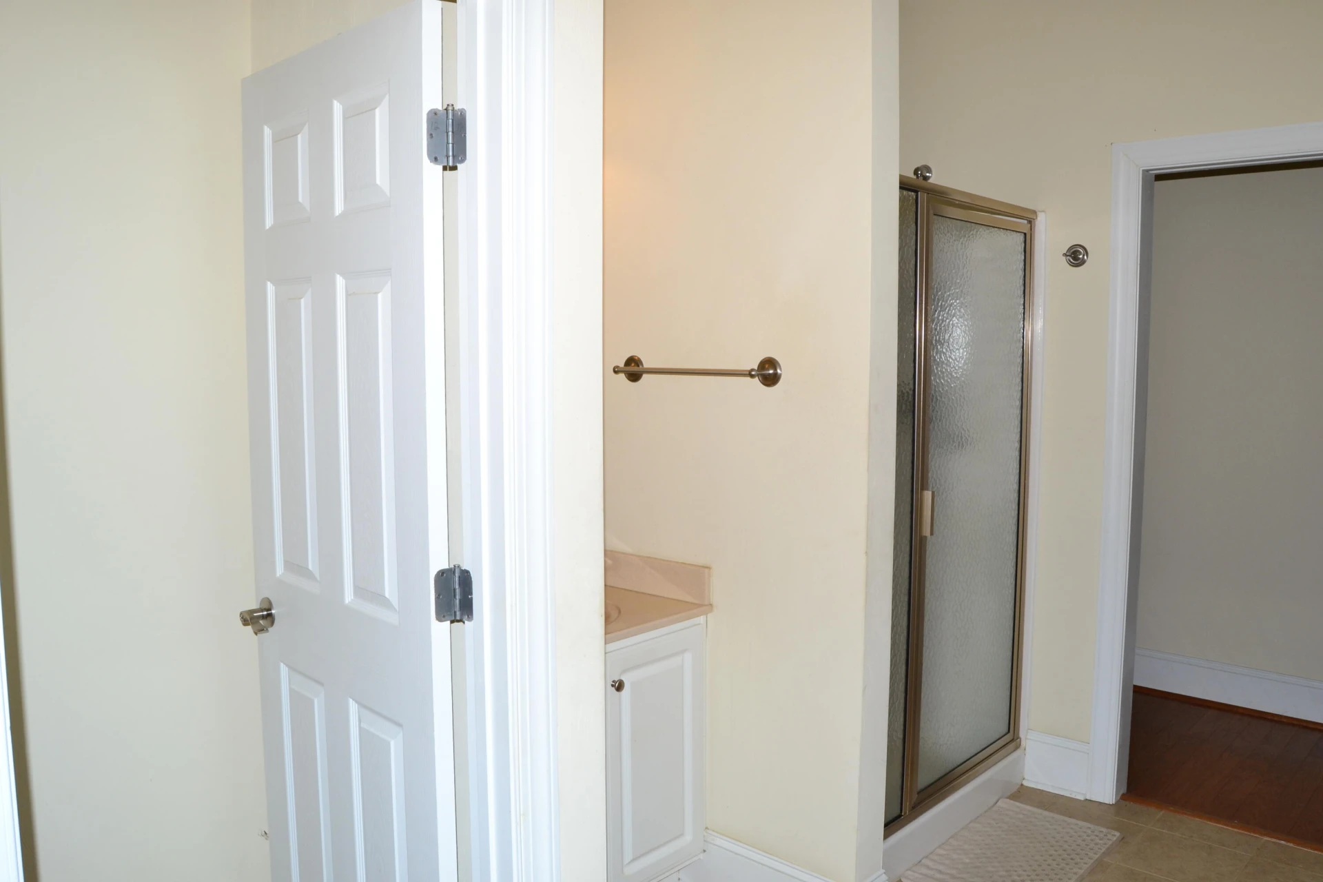 1112 Gaston DR - Photo 7