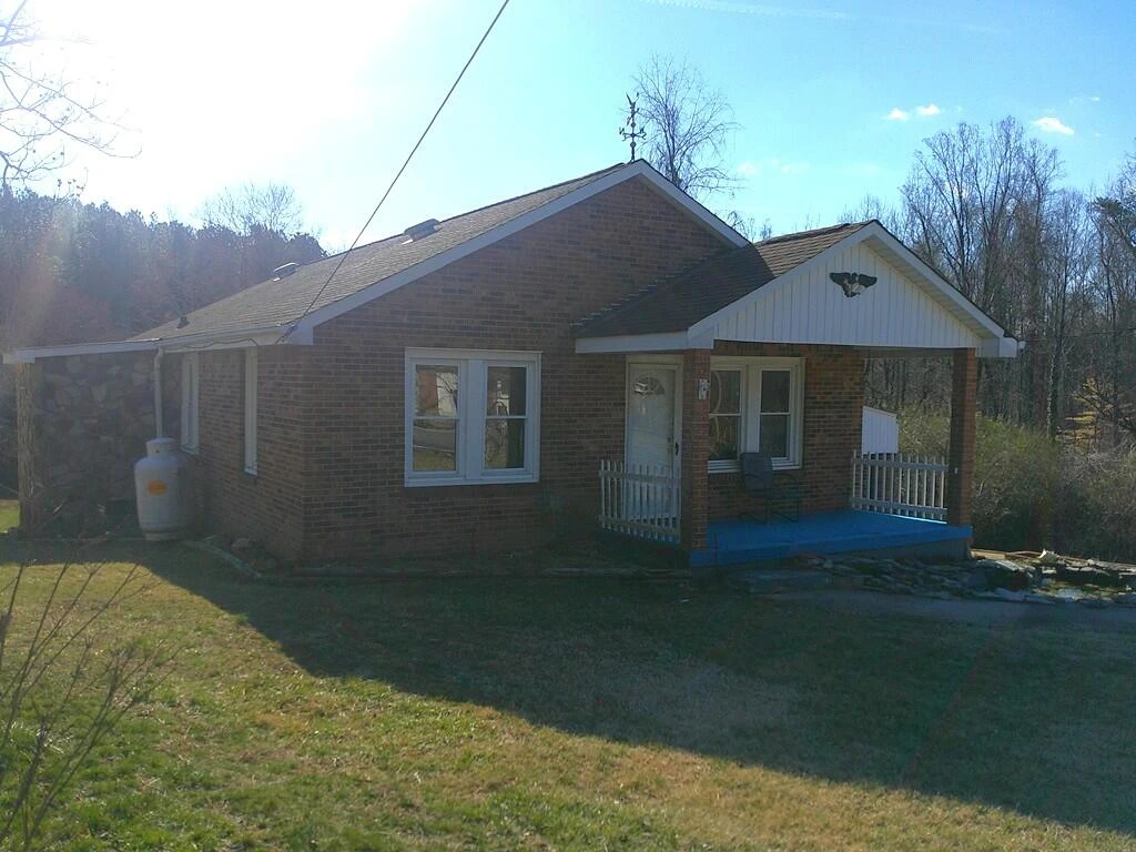 1042 Barrows Mill RD - Photo 5
