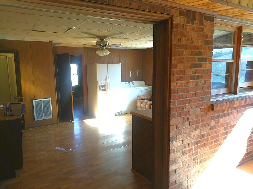 1042 Barrows Mill RD - Photo 6