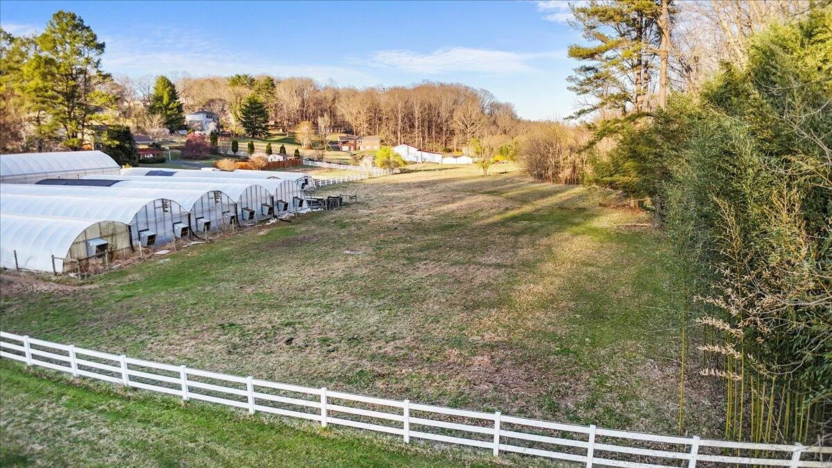 1356 Coopers Cove RD - Photo 111