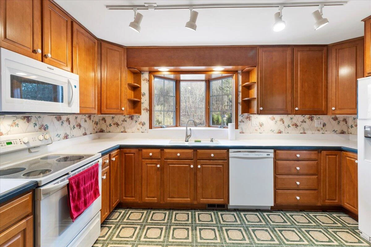 1356 Coopers Cove RD - Photo 130
