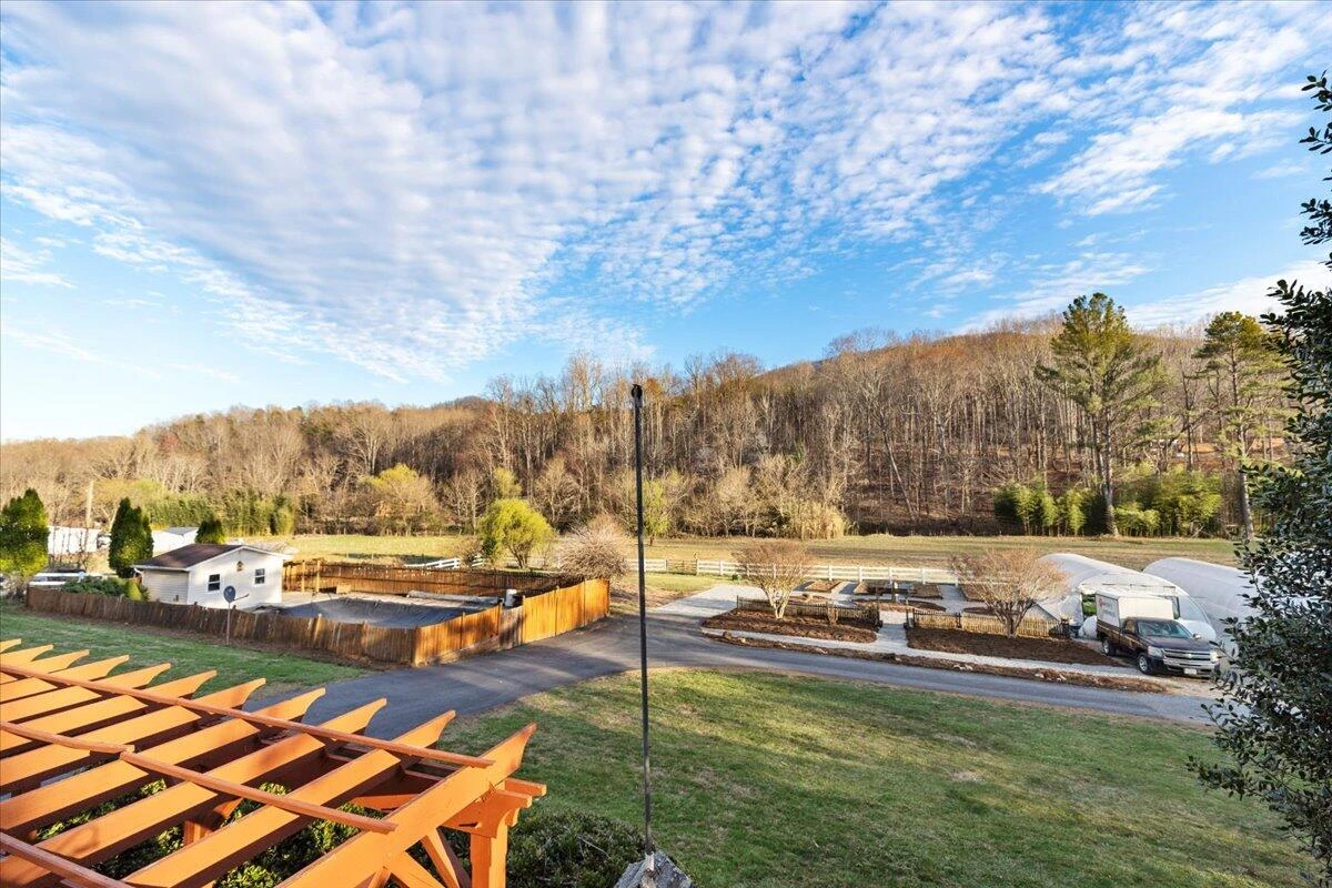 1356 Coopers Cove RD - Photo 140