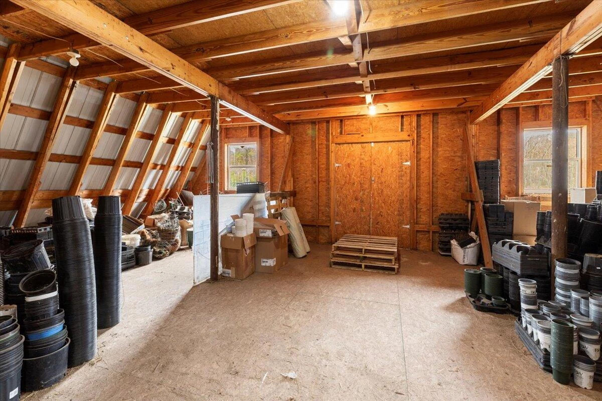 1356 Coopers Cove RD - Photo 16