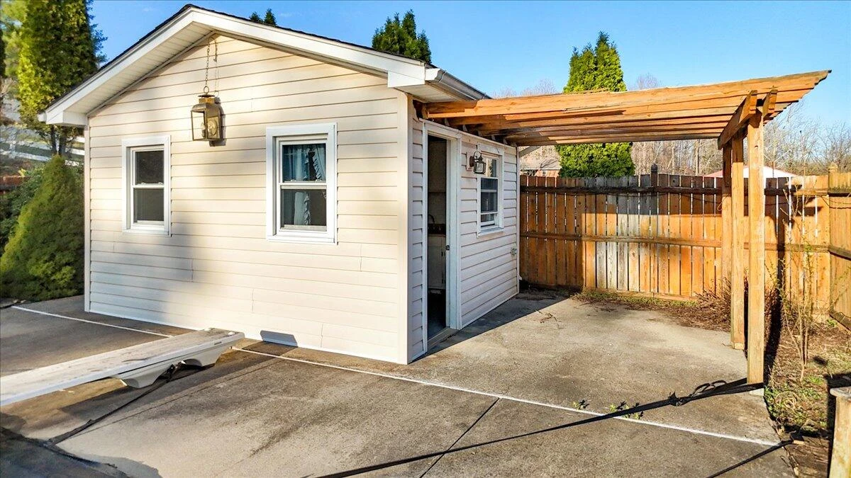 1356 Coopers Cove RD - Photo 173