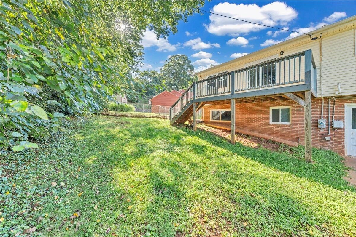1048 Grove LN - Photo 38