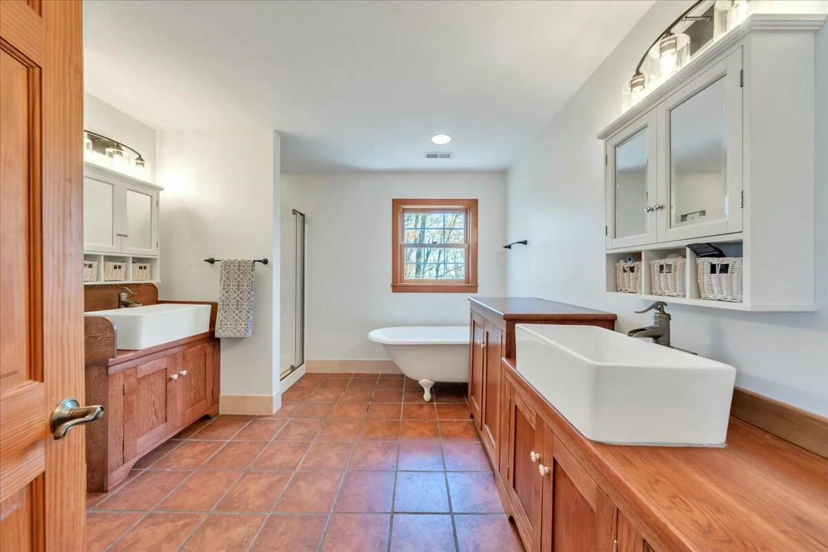 220 Fox Run RD - Photo 35