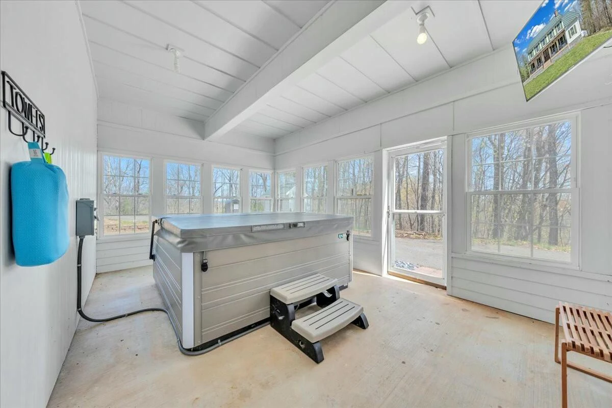 220 Fox Run RD - Photo 49