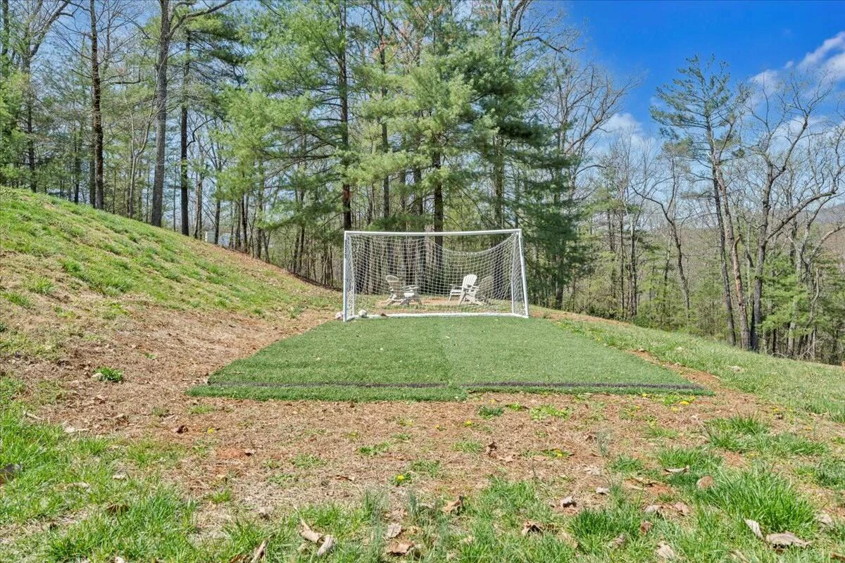 220 Fox Run RD - Photo 54