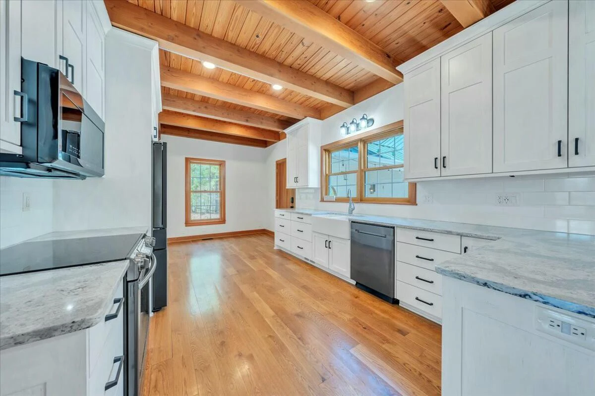 220 Fox Run RD - Photo 11