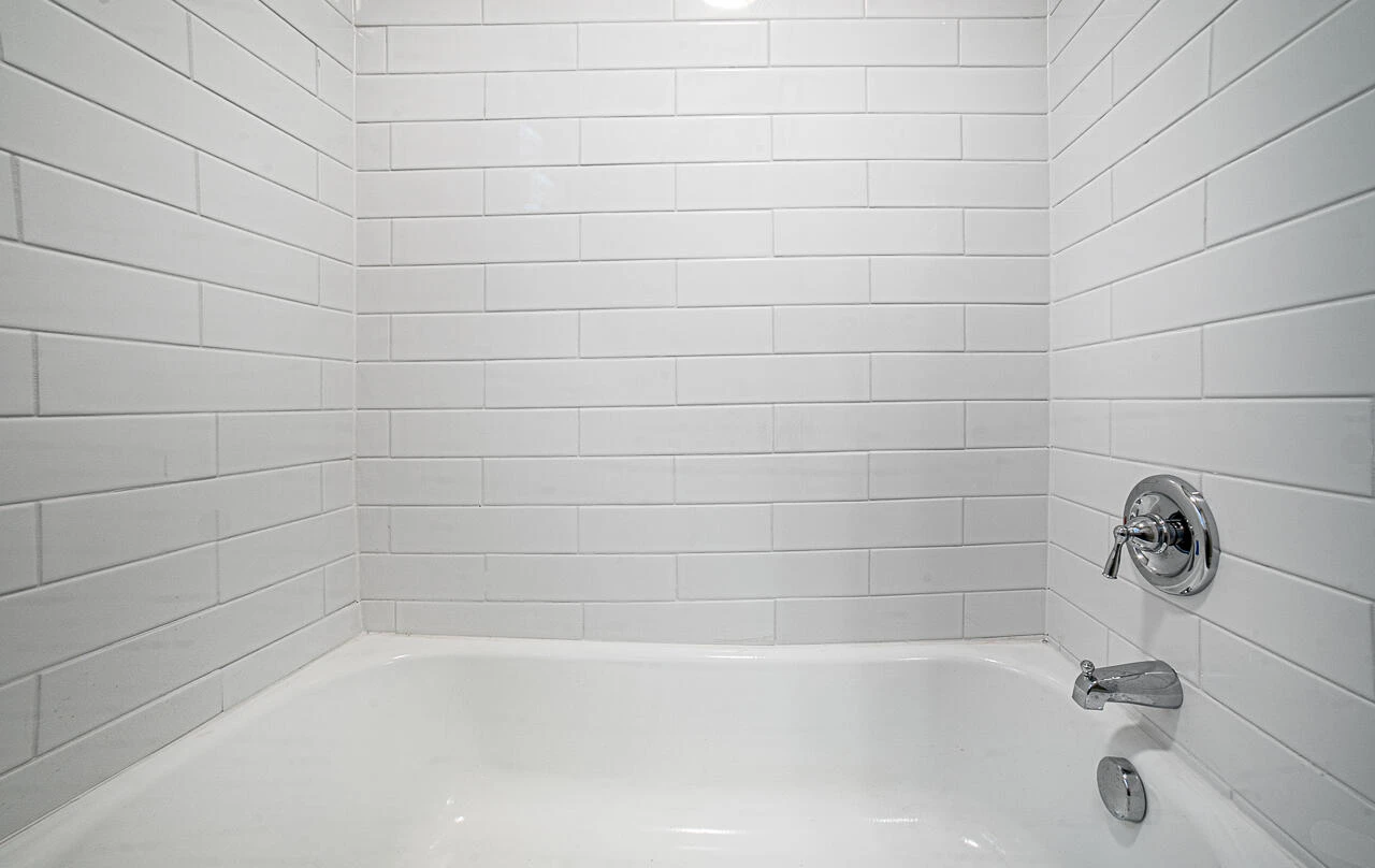 1215 Crescent ST NW - Photo 24