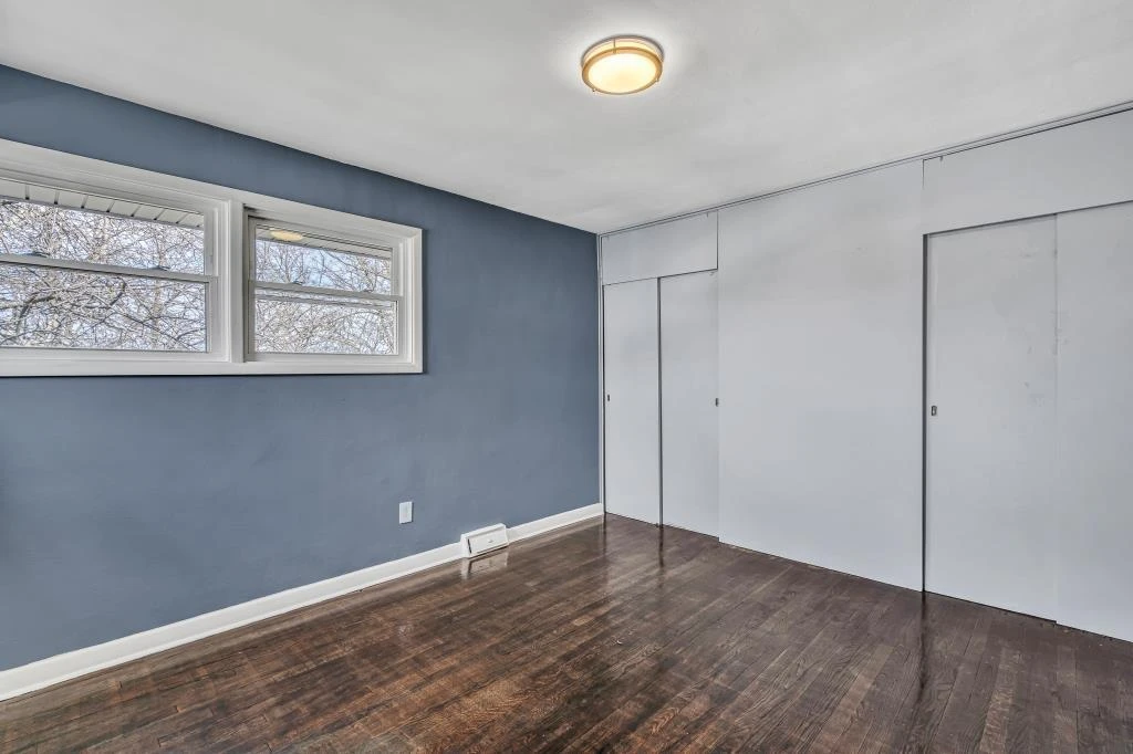 502 Victor AVE NE - Photo 14