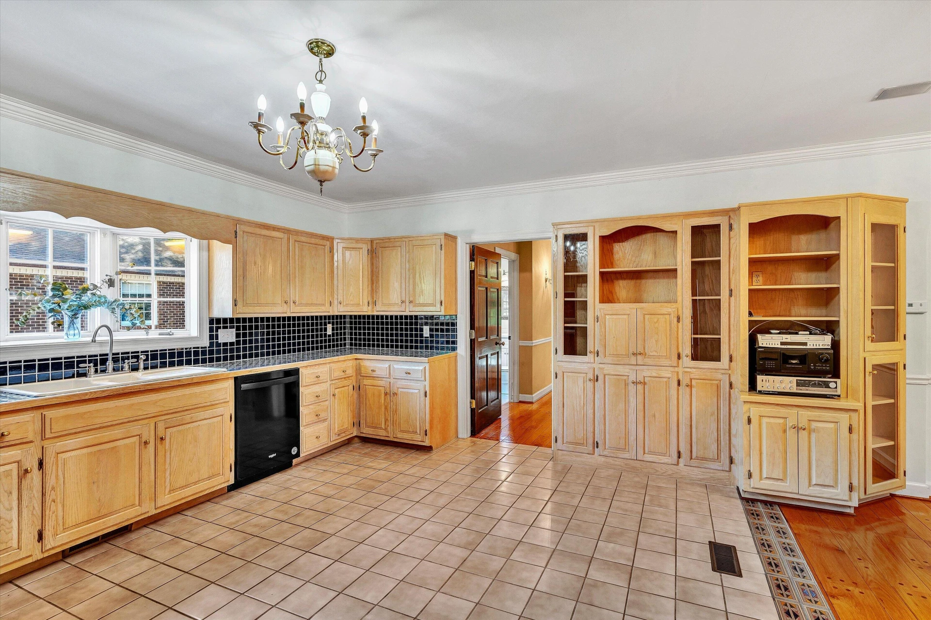 1710 Dawn LN SW - Photo 15