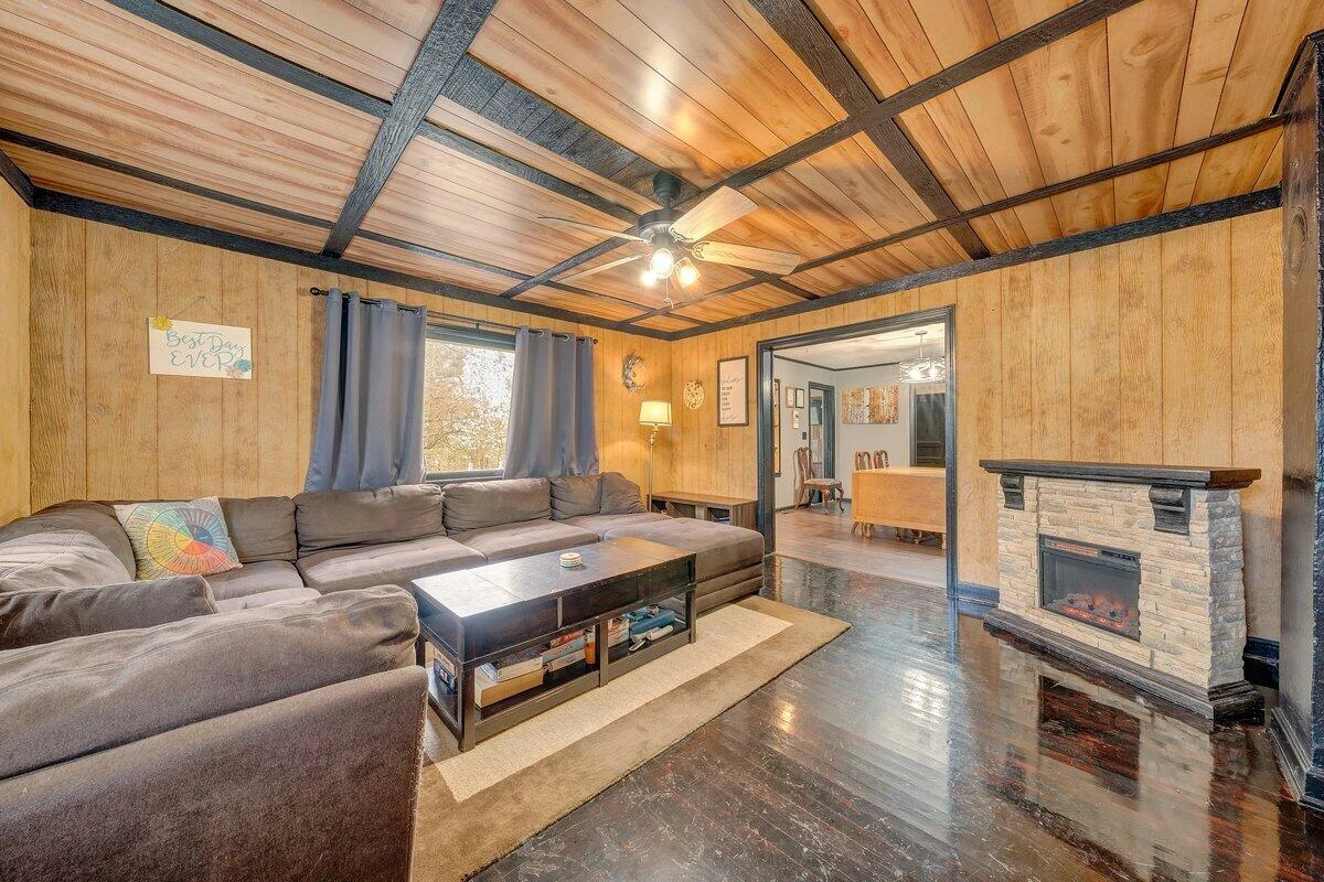 164 Christian DR - Photo 2