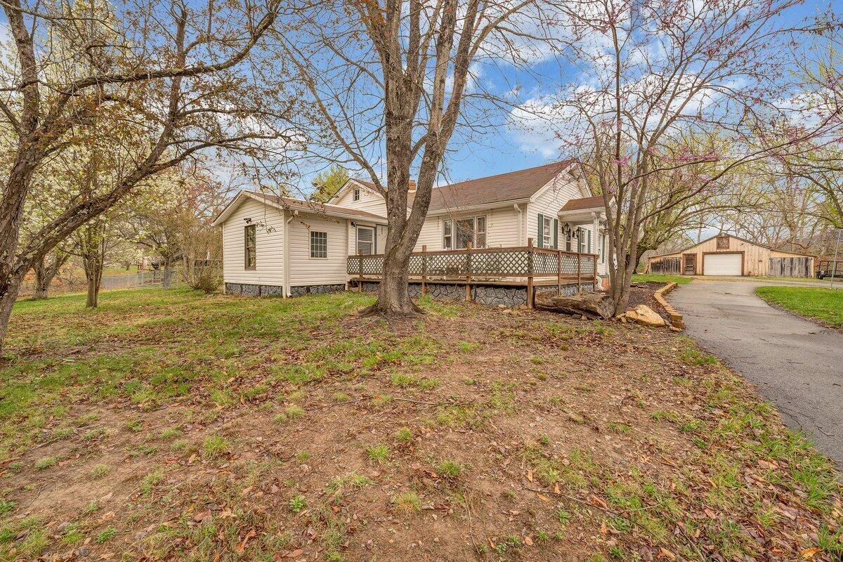 164 Christian DR - Photo 32