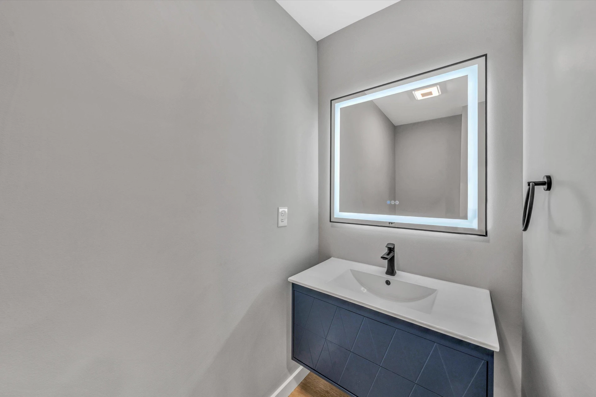 535 Day AVE SW - Photo 13