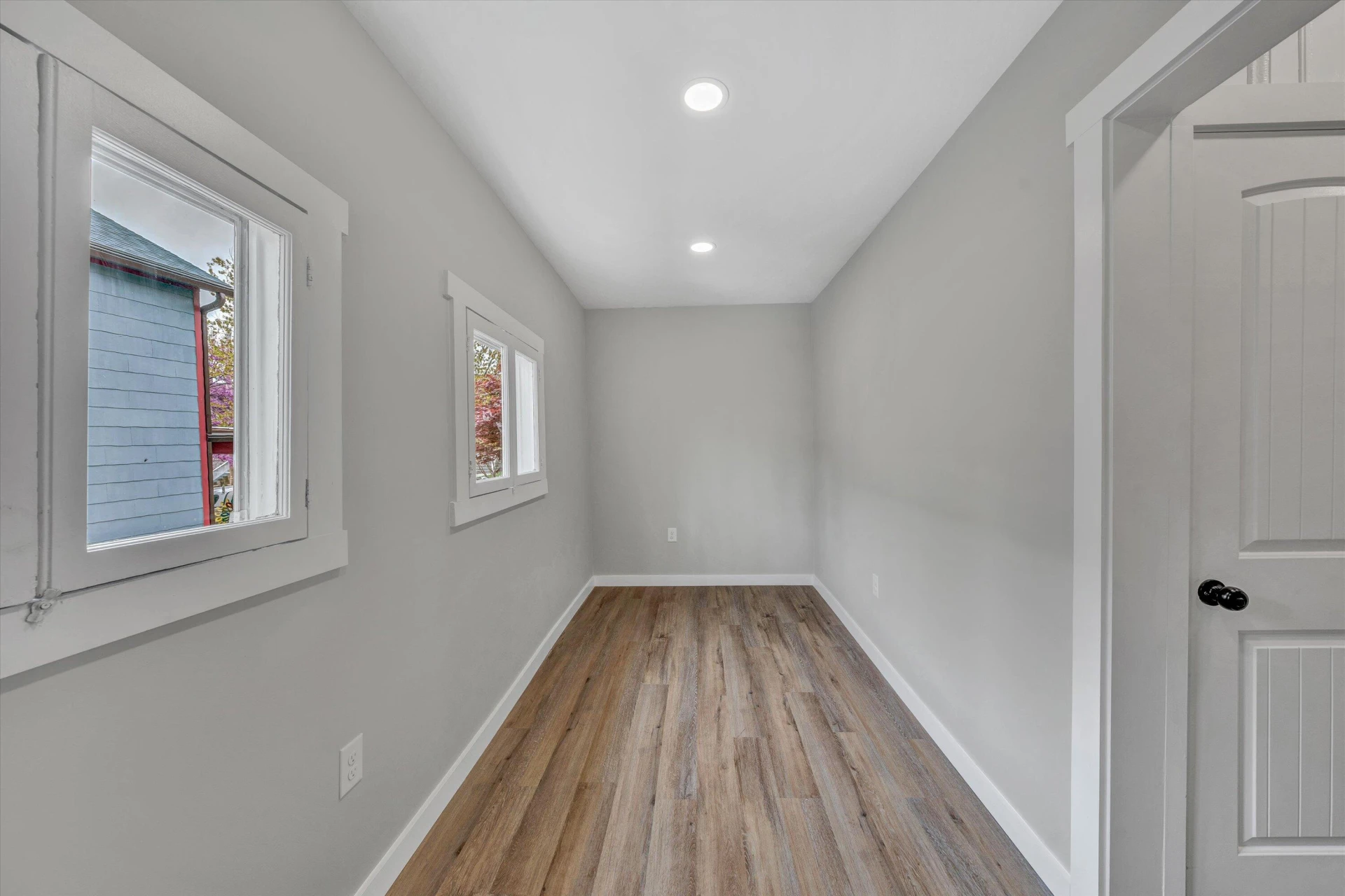535 Day AVE SW - Photo 17