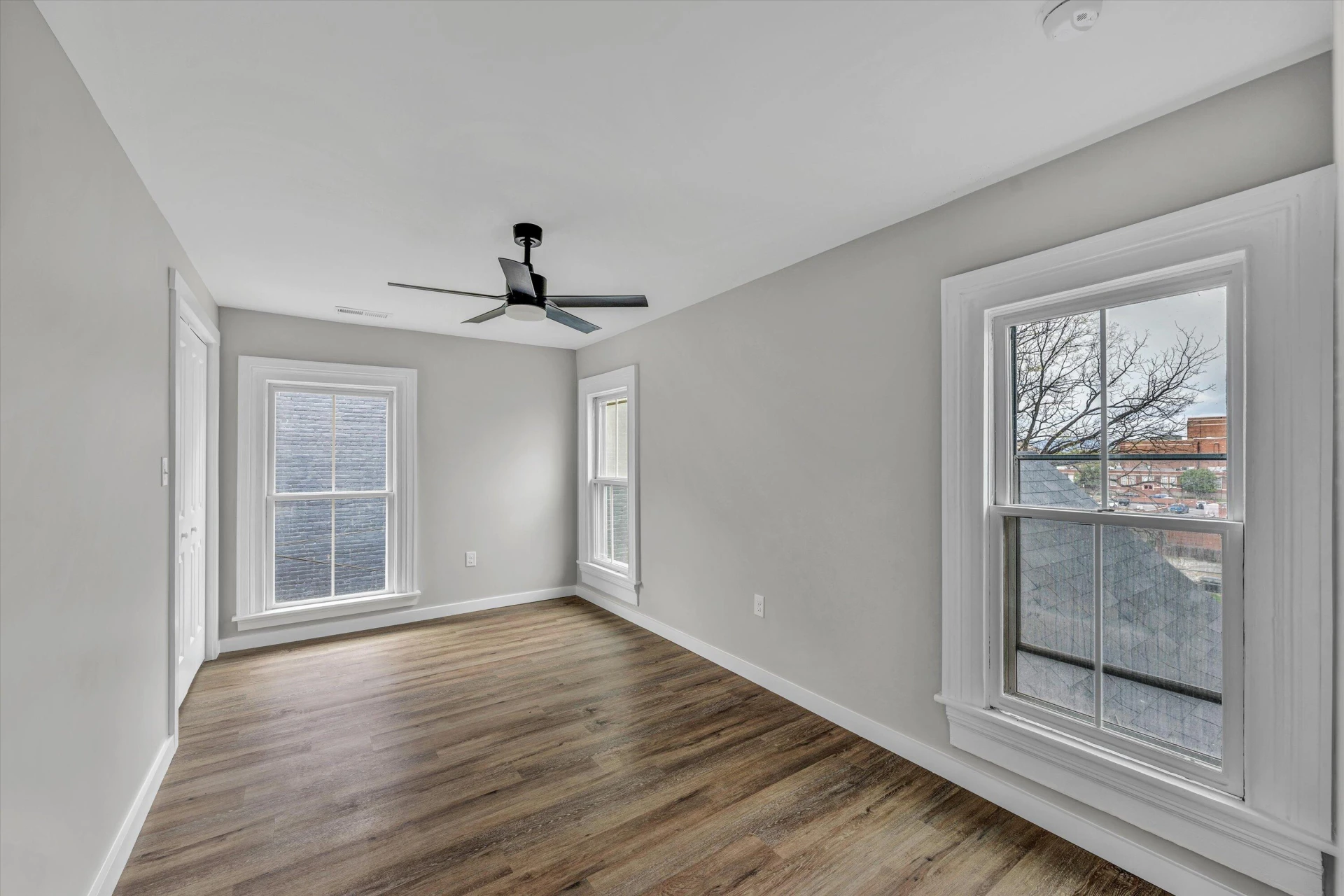 535 Day AVE SW - Photo 18